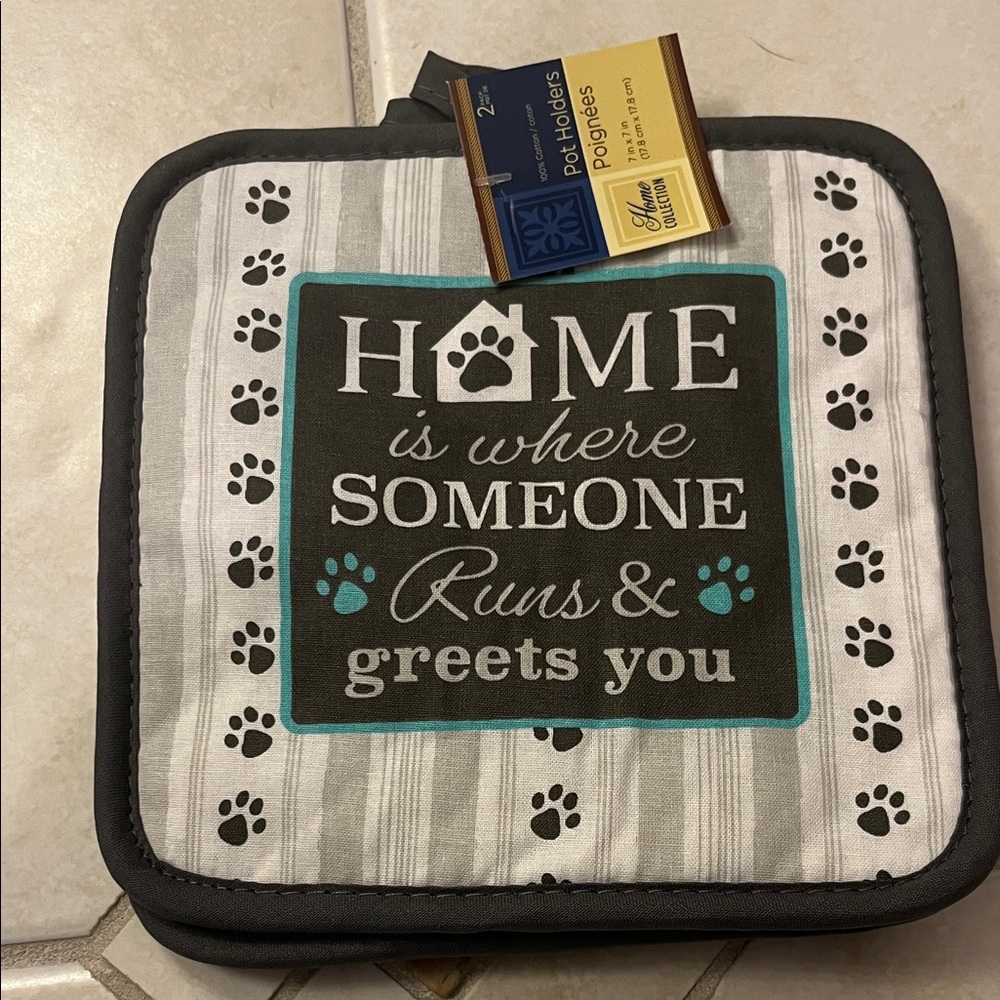 Dog-Themed Gray 2 Pot  Holders